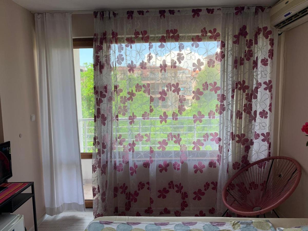 Nesebar cozy Studio 302b Apartment Bagian luar foto